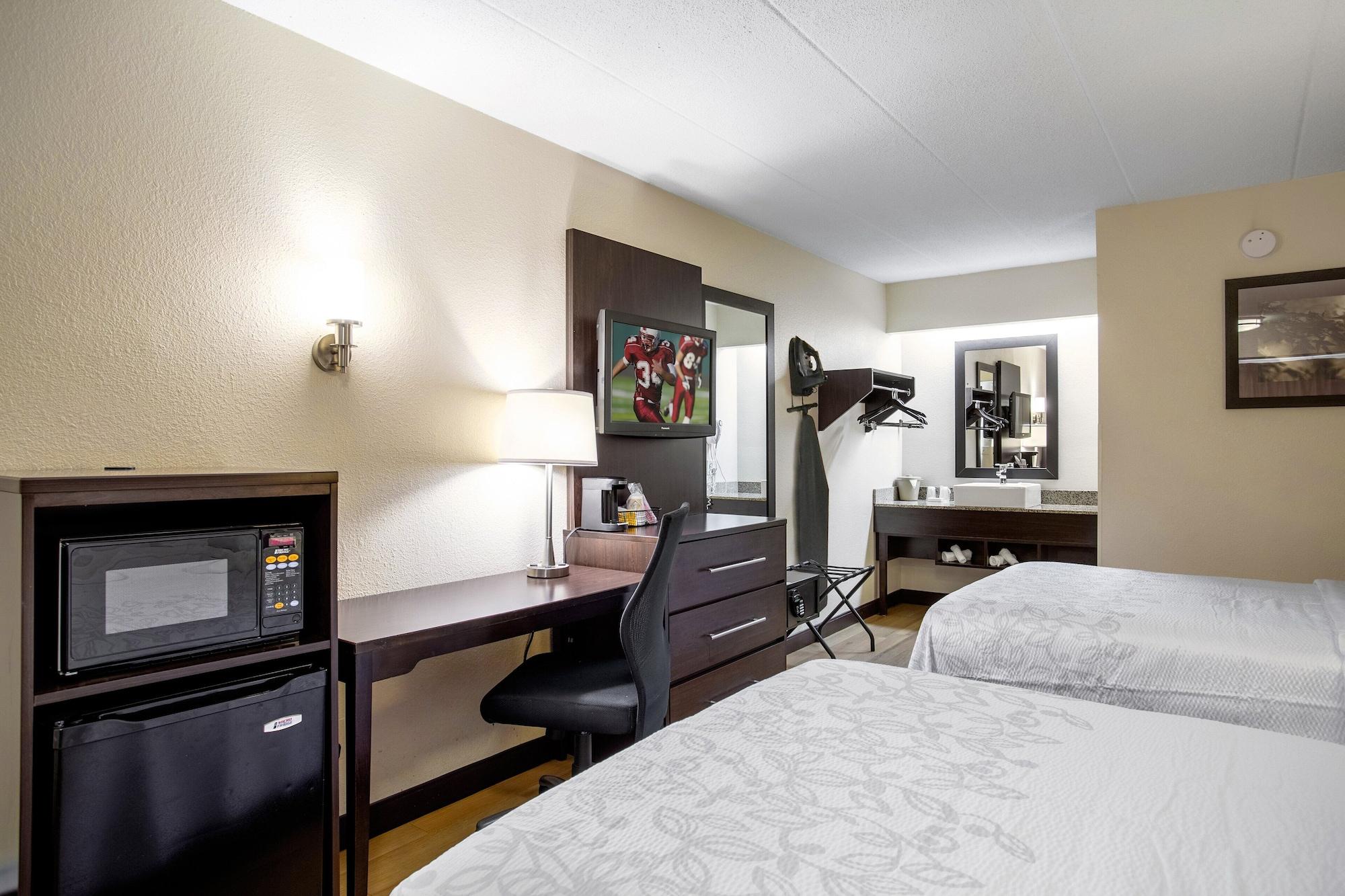 Red Roof Inn Plus+ Wilmington - Newark Christiana Luaran gambar