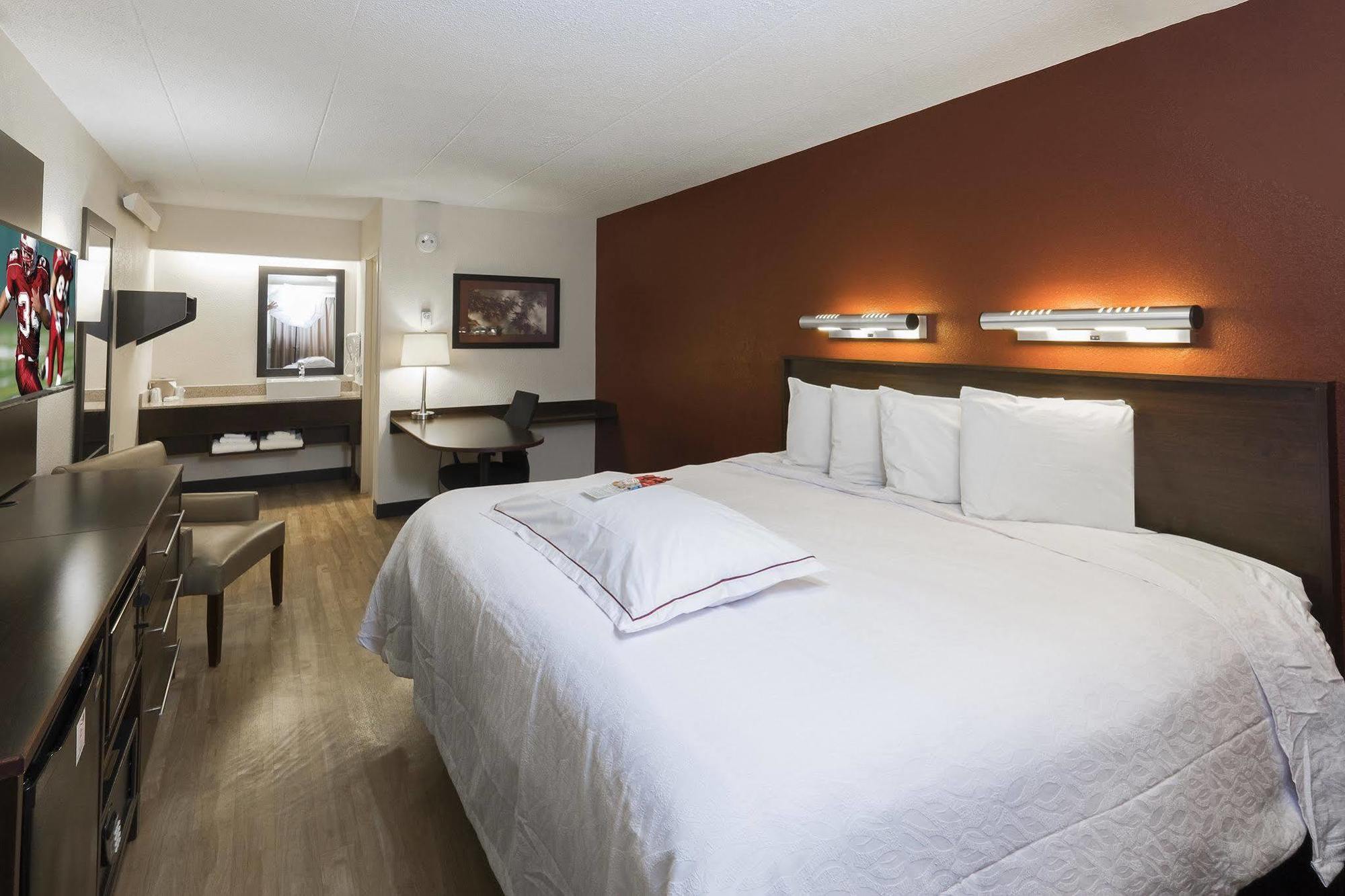 Red Roof Inn Plus+ Wilmington - Newark Christiana Luaran gambar